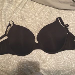 New aeri bra,Worn once, great condition, too big for me